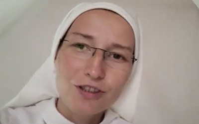 Porzucona półtoraroczna dziewczynka