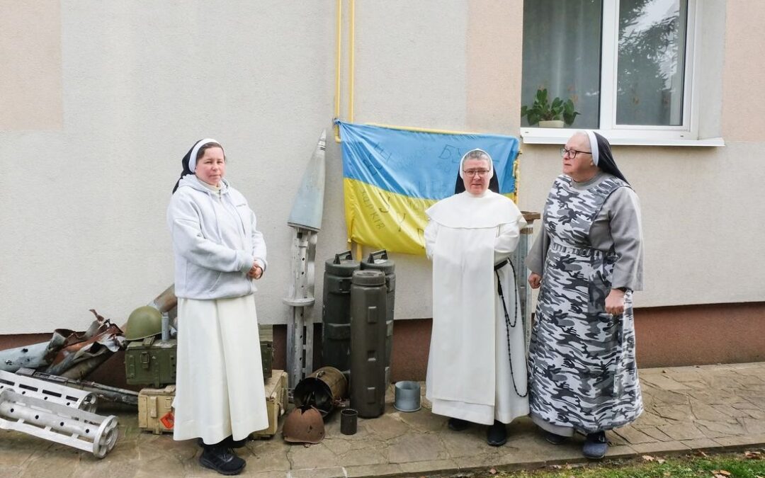 Cały świat w zasięgu ręki – artykuł w Tygodniku Powszechnym