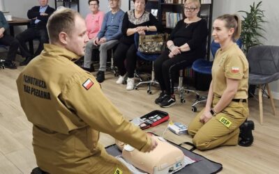 Wiedza i umiejętności, które mogą uratować życie – Seniorzy po szkoleniu